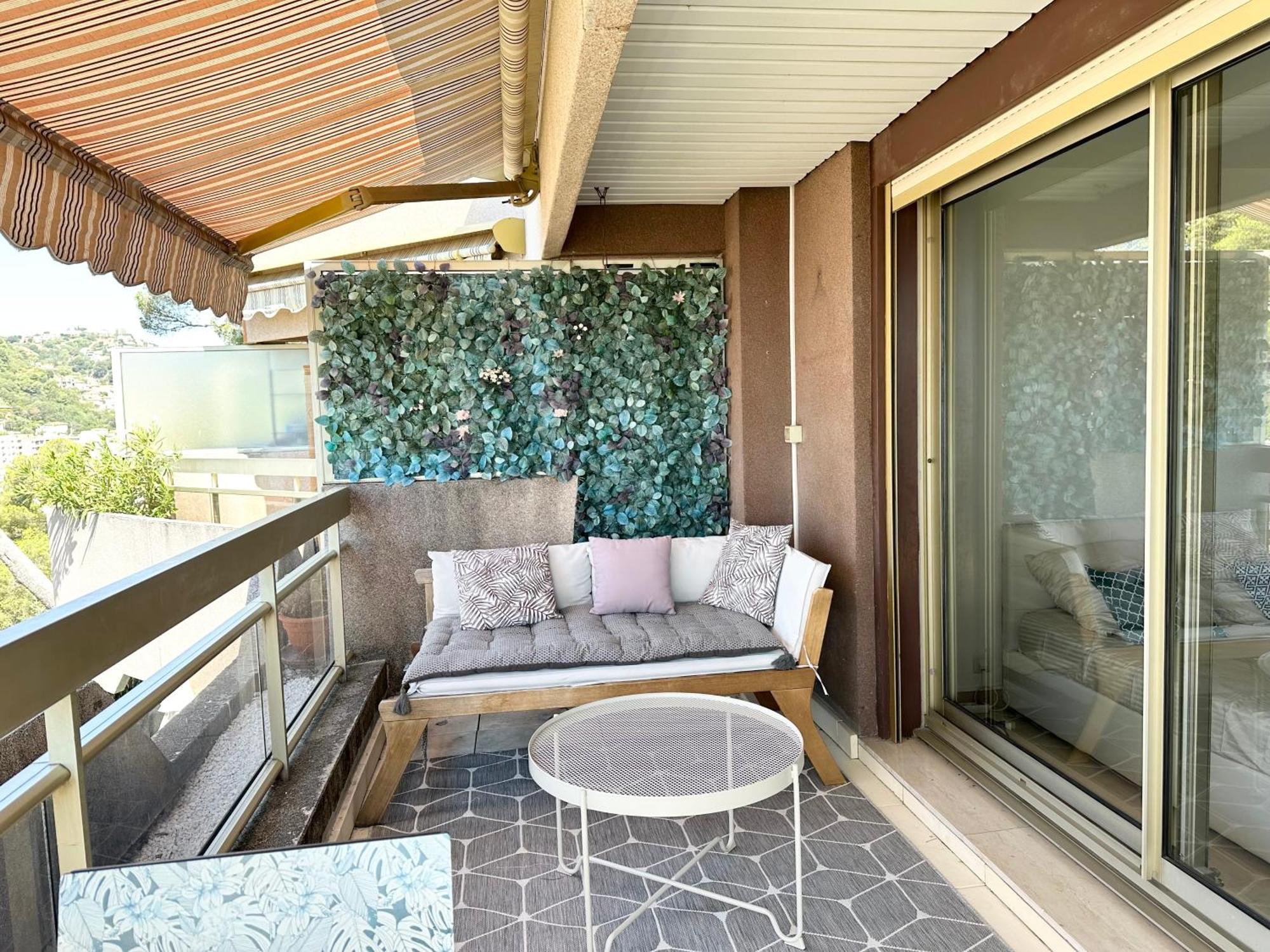 Apartmán Nice, Grand Studio - Piscine - Terrasse Vue Mer Exteriér fotografie